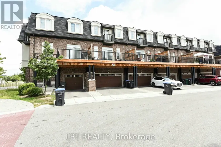 Townhouse at 17 GILFORD STREET, Brampton