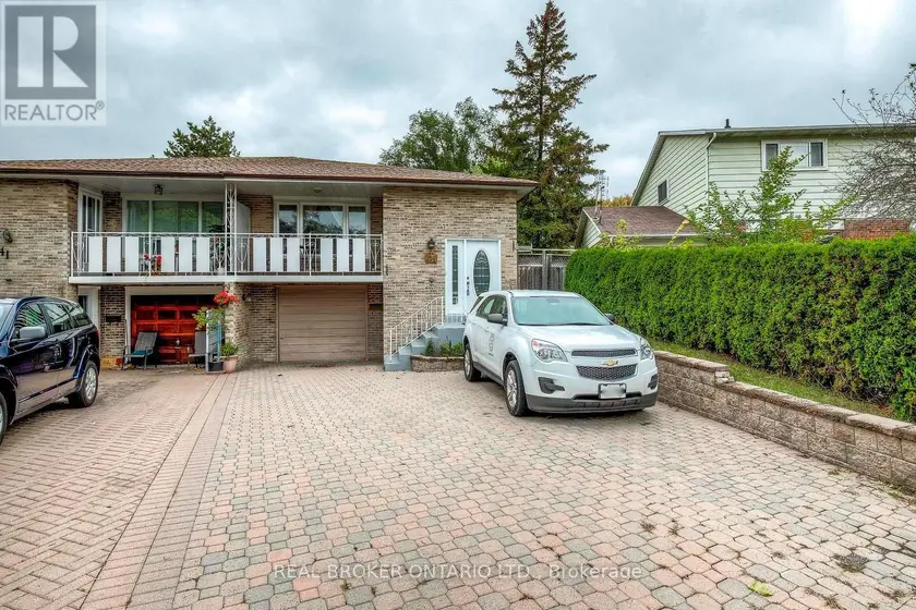 Semi-Detached/Link at BSMT - 43 HAMMOND ROAD, Mississauga