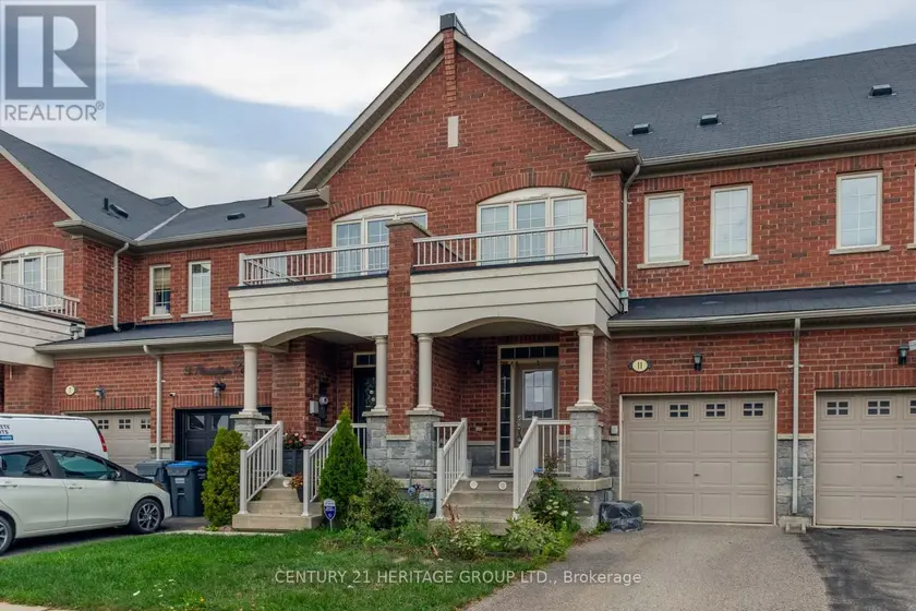 Townhouse at 11 PENDULUM CIRCLE, Brampton
