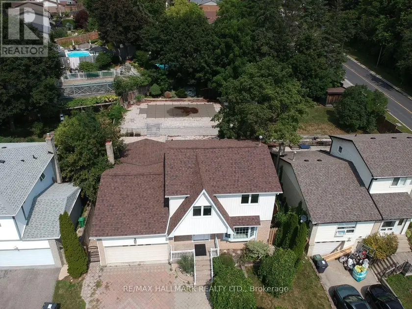 Detached at 67 SHERIN COURT, Caledon