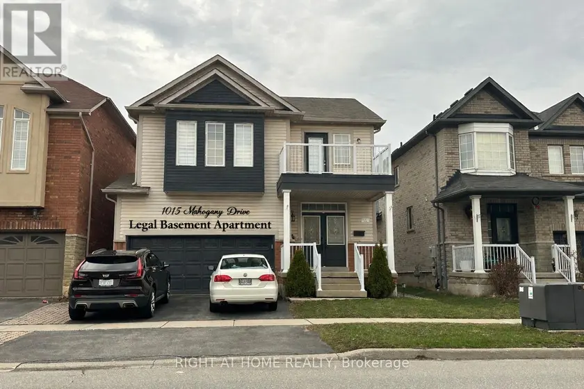 Detached at 1015 MCCUAIG DRIVE, Milton