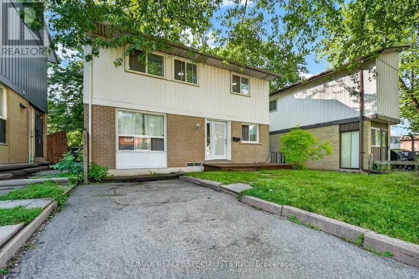 Detached at 24 GARRISON SQUARE, Brampton