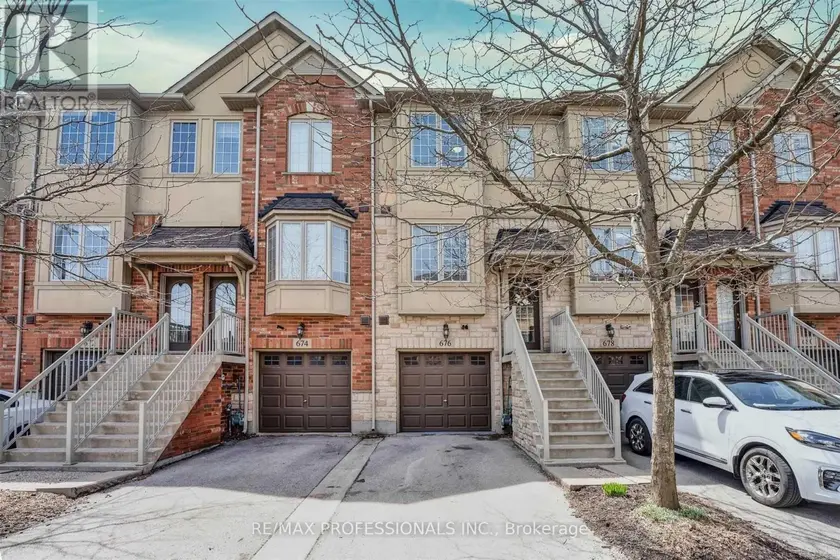 Townhouse at 676 ROWLEY COMMON, Burlington