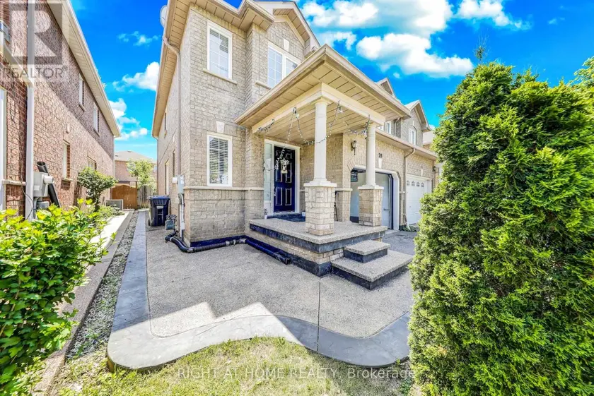 Semi-Detached/Link at 28 CEDARVALLEY BOULEVARD, Brampton