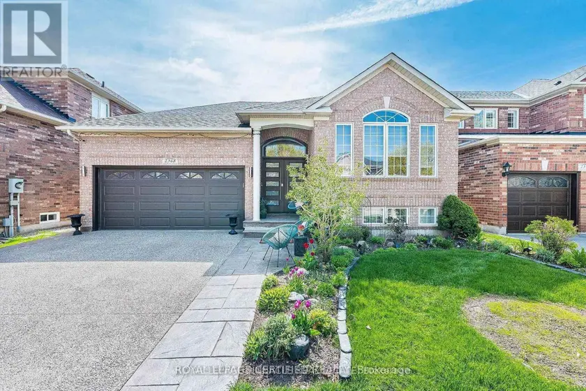 Detached at 2368 FOXHOLE CIRCLE, Oakville