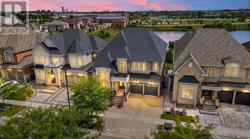 Detached at 8 ADRIAN CRESCENT, Brampton