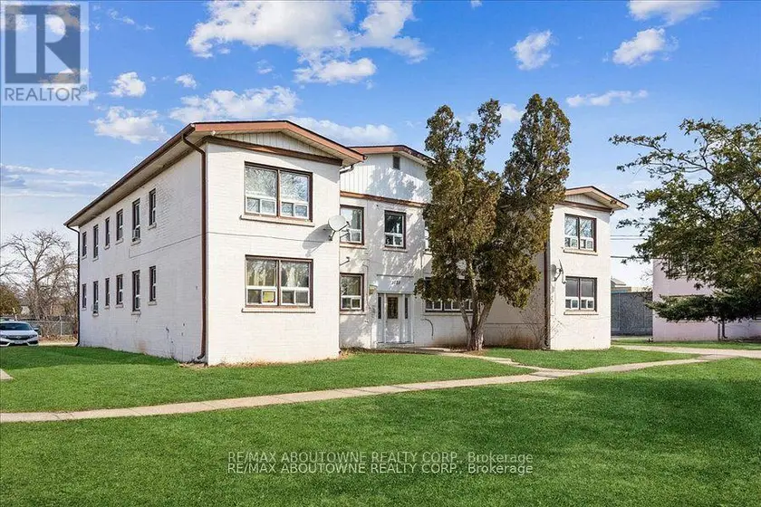 Other at 7 - 1031 CHURCHILL AVENUE E, Oakville