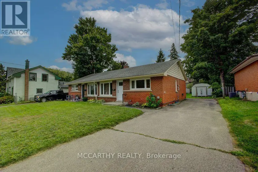 Semi-Detached/Link at 20 SARAH STREET, Orangeville