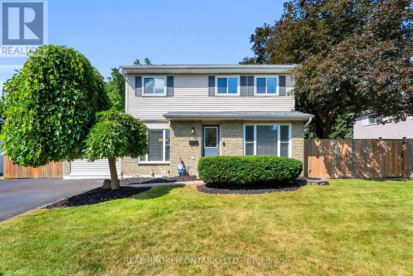 Detached at 845 CABOT TRAIL, Milton