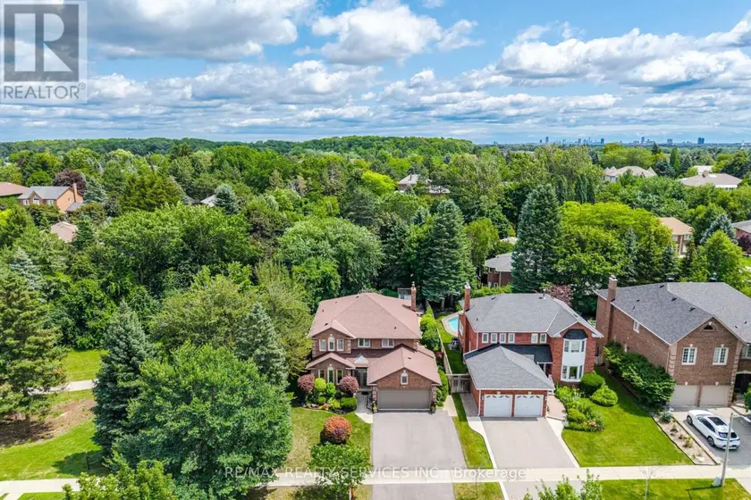 Detached at 29 CHRISTIE DRIVE, Brampton