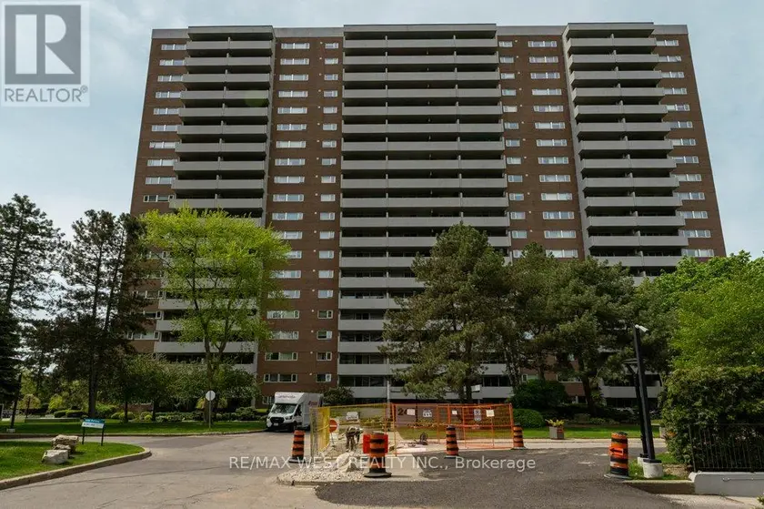 Apartment at 807 - 240 SCARLETT ROAD, Toronto