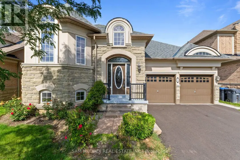 Detached at 15 EAGLESPRINGS CRESCENT, Brampton