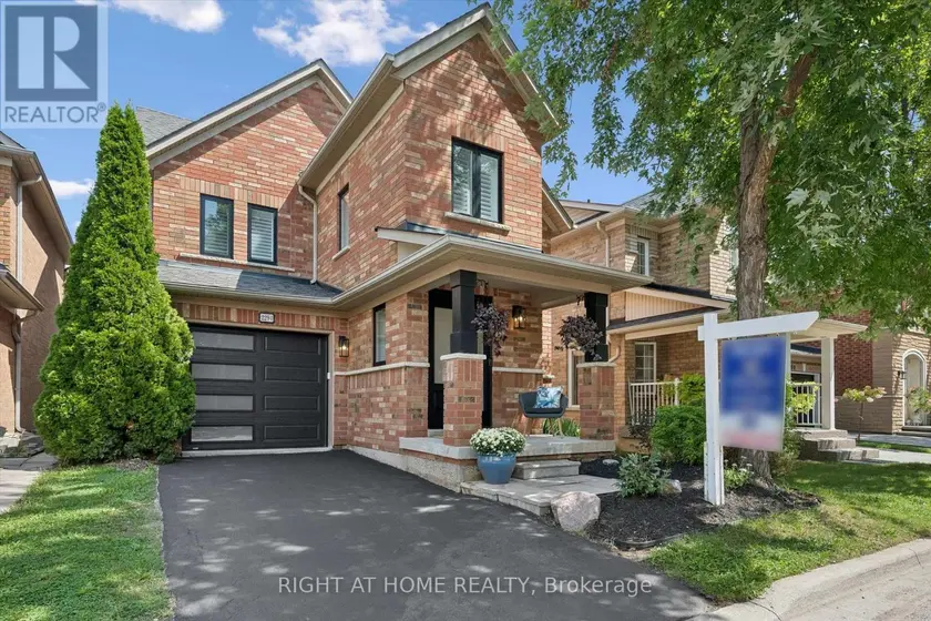 Detached at 2294 SETON CRESCENT, Burlington