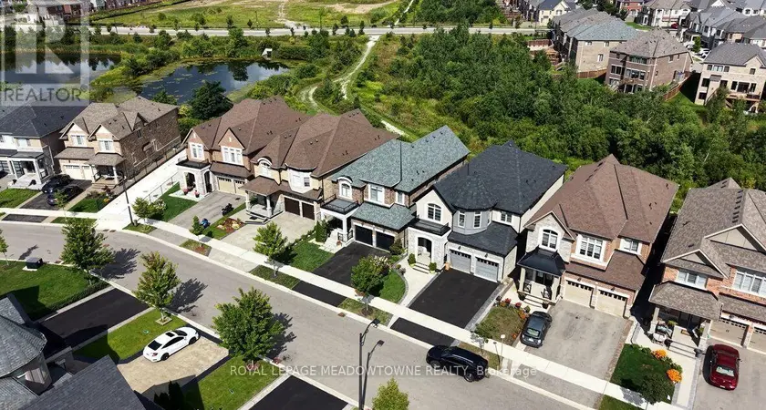Detached at 461 PARENT PLACE, Milton
