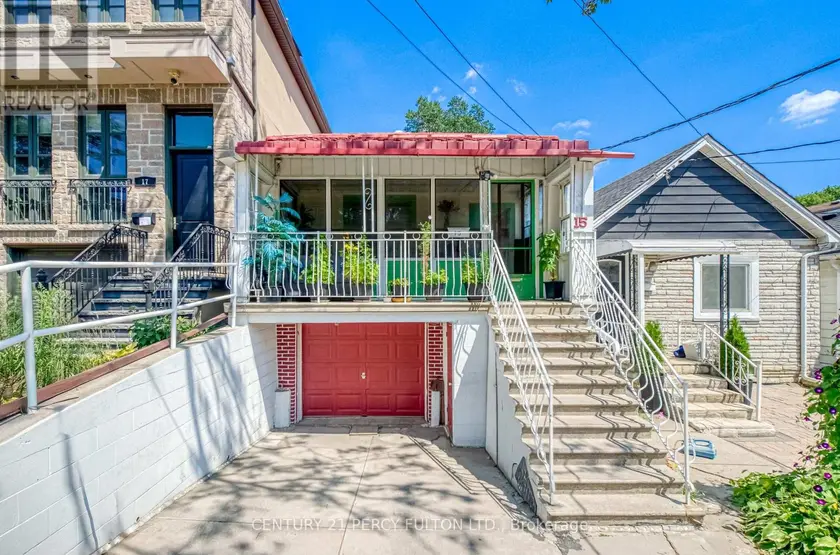 Detached at 15 HAVERSON BOULEVARD, Toronto