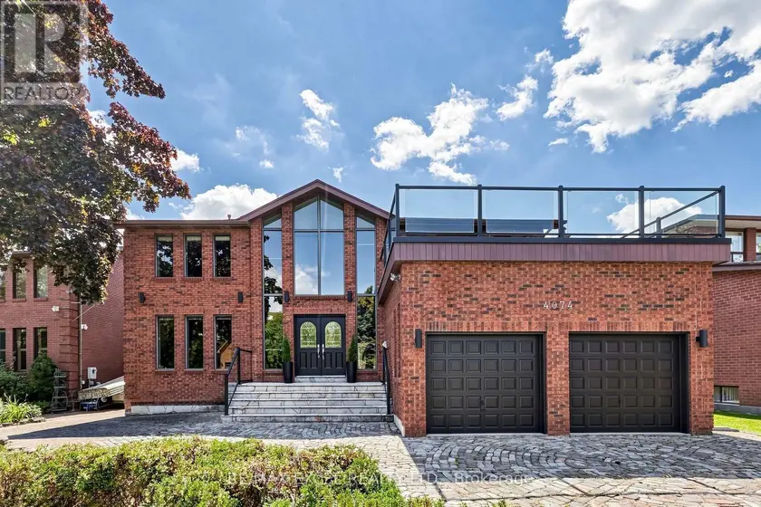Detached at 4074 RIVER MILL WAY, Mississauga