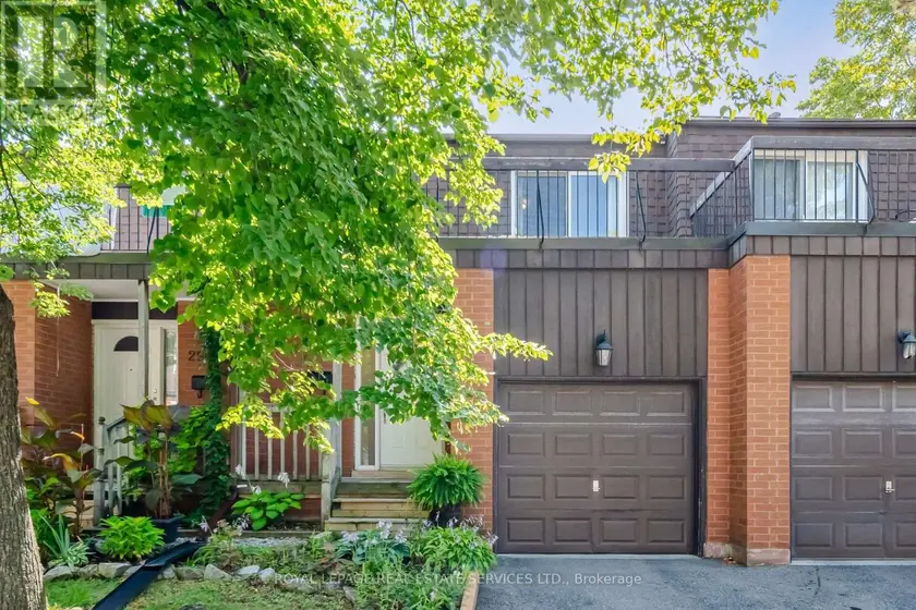 Townhouse at 28 - 750 BURNHAMTHORPE ROAD E, Mississauga