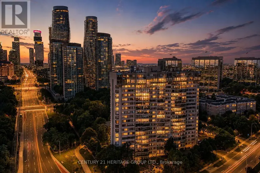 Apartment at PH1 - 200 ROBERT SPECK PARKWAY, Mississauga