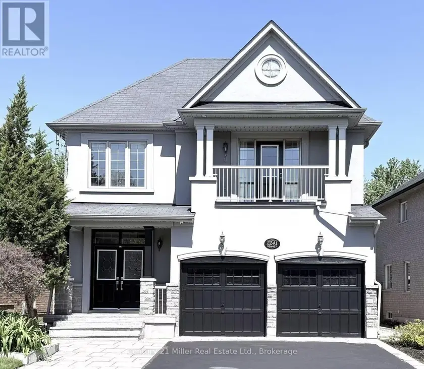 Detached at 2241 ADIRONDAK TRAIL, Oakville