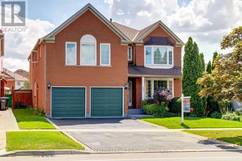 Detached at 671 PETER ROBERTSON BOULEVARD, Brampton
