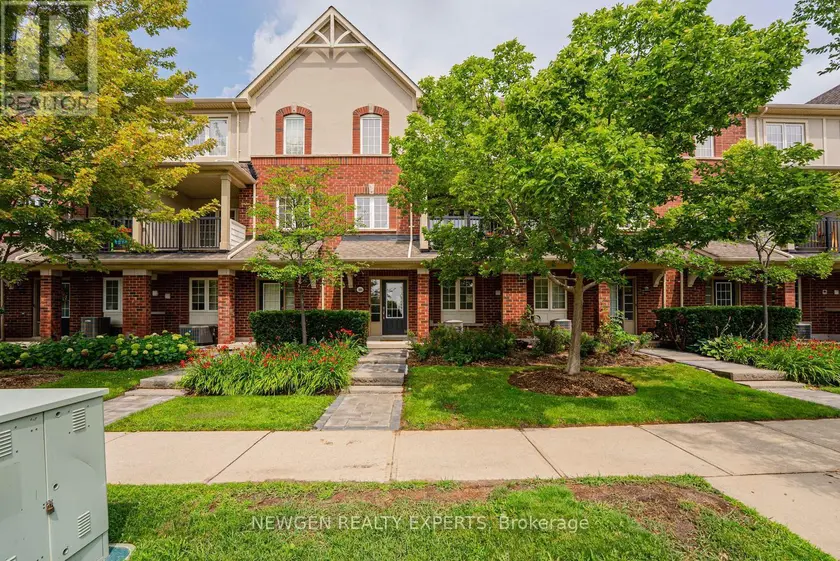 Townhouse at 21 - 109 GEORGIAN DRIVE, Oakville