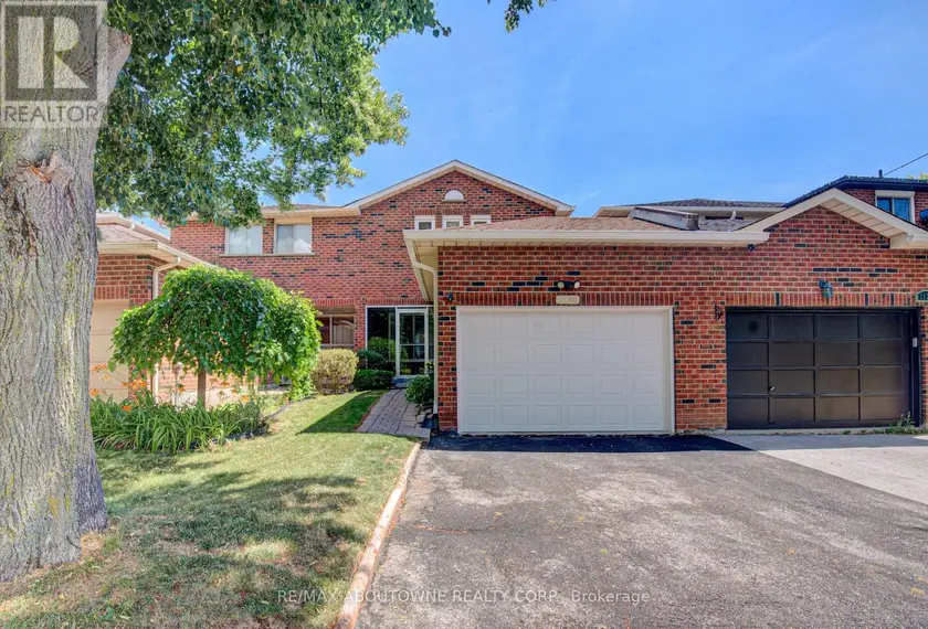 Townhouse at 1140 AVONDALE DRIVE, Oakville