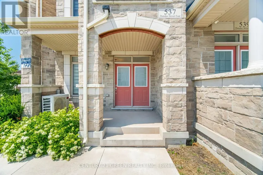 Townhouse at 537 DUNDAS STREET E, Oakville