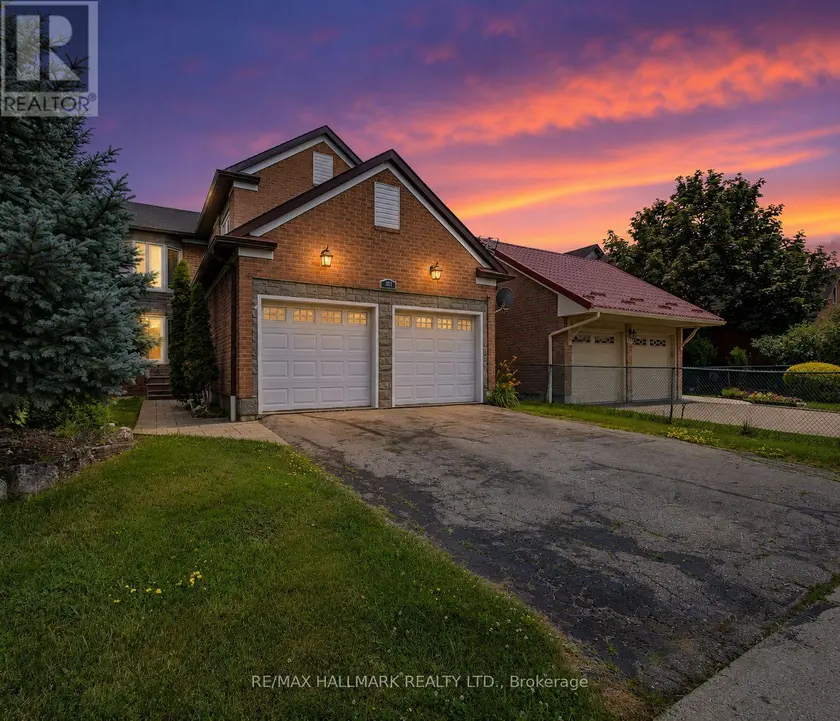 Detached at 329 KINGSBRIDGE GARDEN CIRCLE, Mississauga