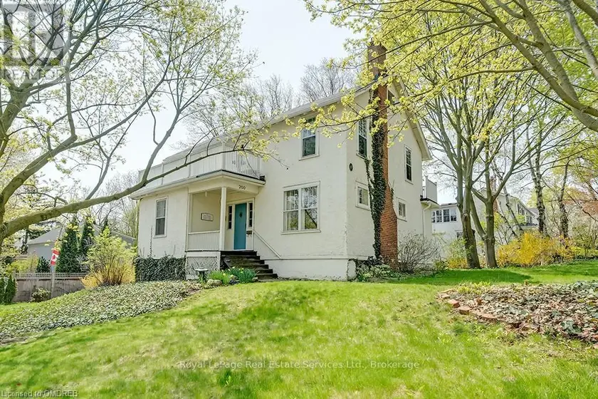 Detached at 200 WILLIAM STREET, Oakville