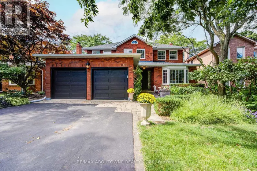 Detached at 1511 STONEYBROOK TRAIL, Oakville