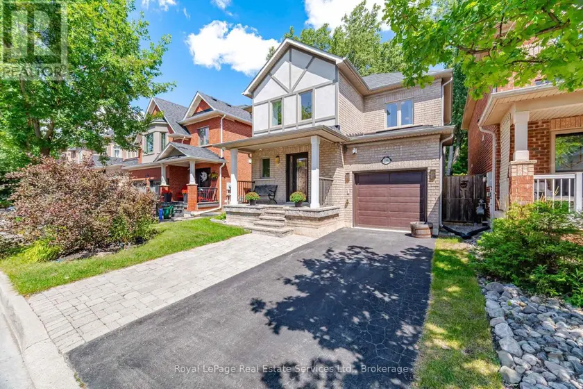 Detached at 2259 EMPIRE CRESCENT, Burlington