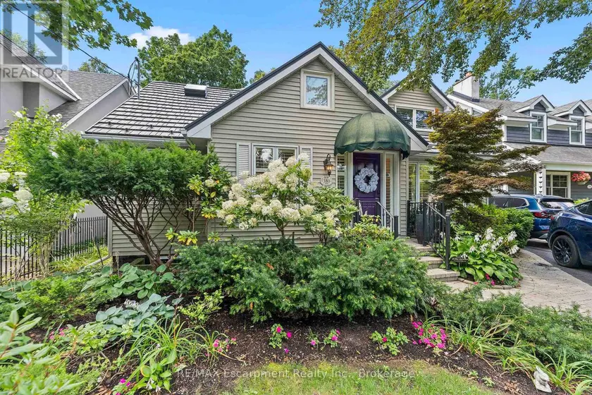 Detached at 380 WATSON AVENUE, Oakville
