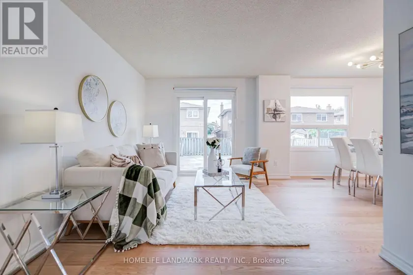 Detached at 20 BAROLO ROAD, Toronto
