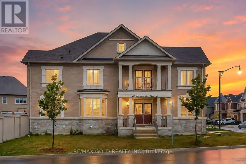 Detached at 15 FARRINGDON CRESCENT, Brampton