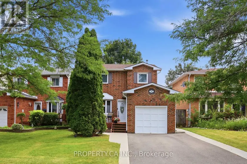 Detached at 35 LAKECREST TRAIL, Brampton