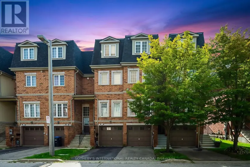 Townhouse at 44 - 435 HENSALL CIRCLE, Mississauga