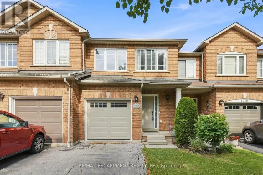 Townhouse at 5213 THORNBURN DRIVE, Burlington
