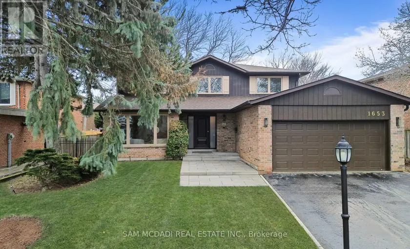 Detached at 1653 SHERWOOD FORREST CIRCLE, Mississauga