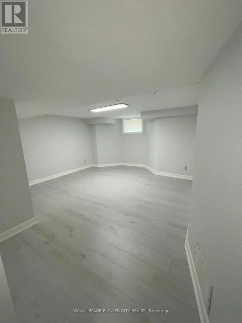 Detached at LWR LVL - 18 REUBEN AVENUE, Toronto