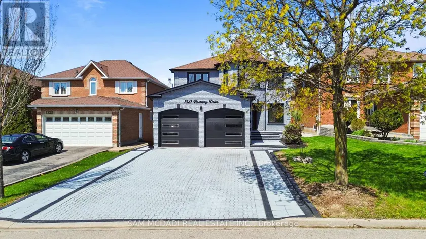 Detached at 1521 ROSEWAY DRIVE, Mississauga