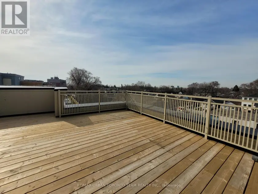 Townhouse at 140 - 235 BIRMINGHAM STREET, Toronto