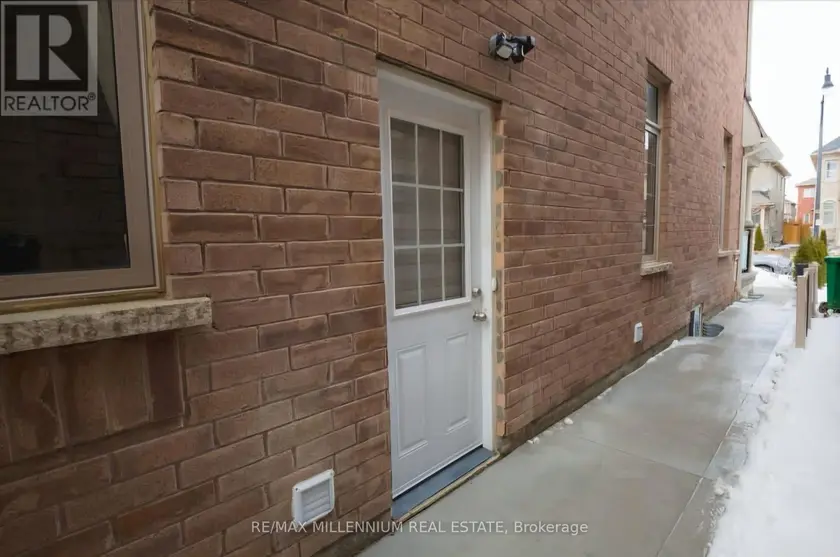 Detached at BSMT - 7 LLOYD CRESCENT, Brampton