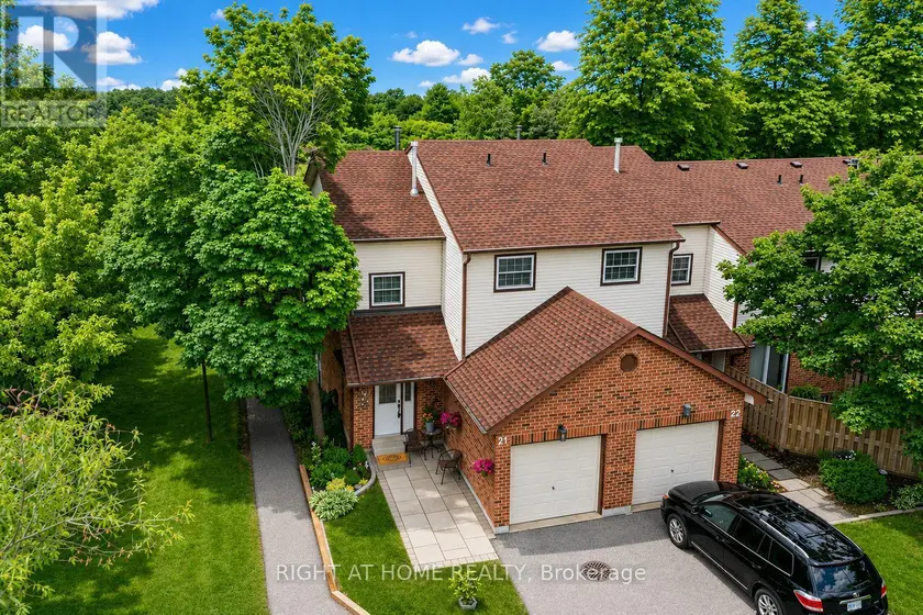 Townhouse at 21 - 2065 AMHERST HEIGHTS COURT, Burlington