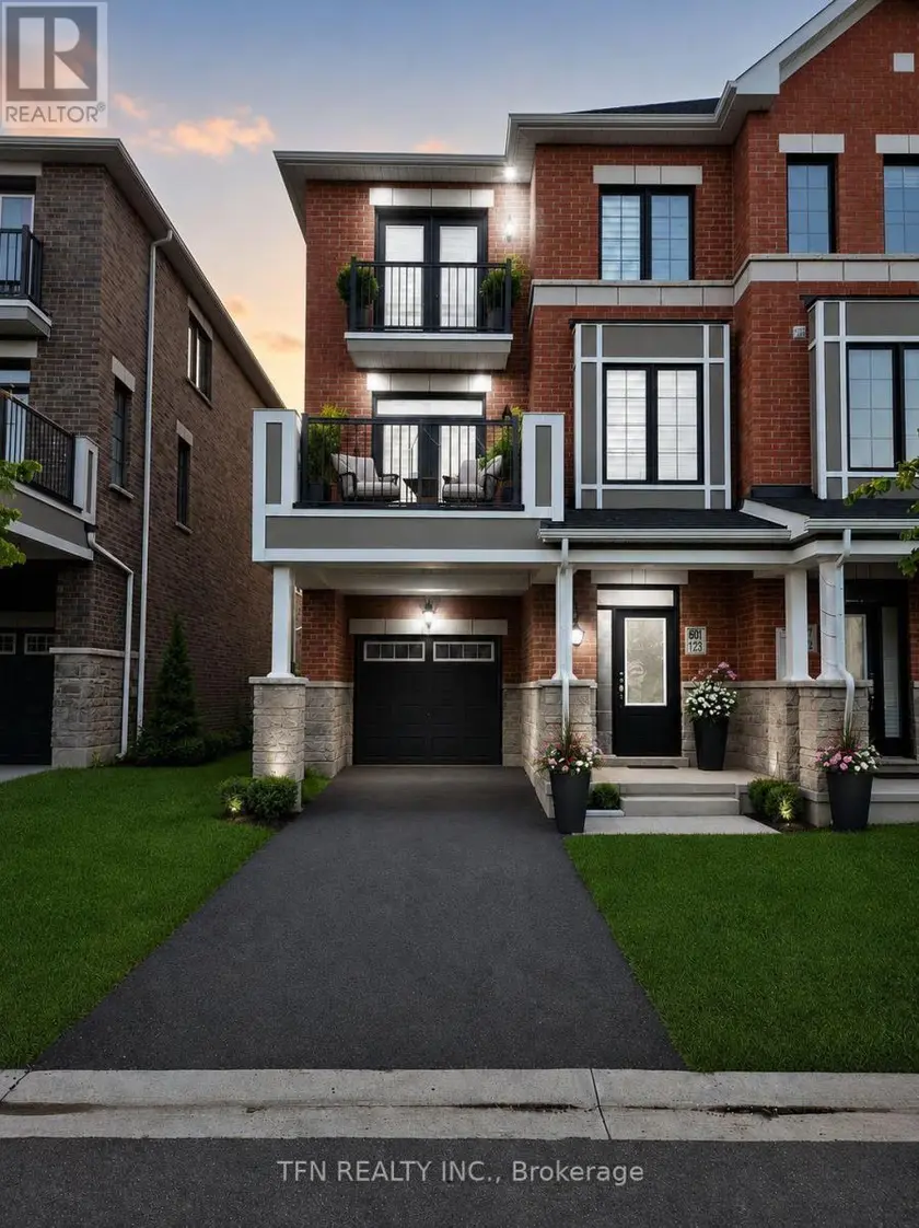 Townhouse at 127 KEPPEL CIRCLE, Brampton