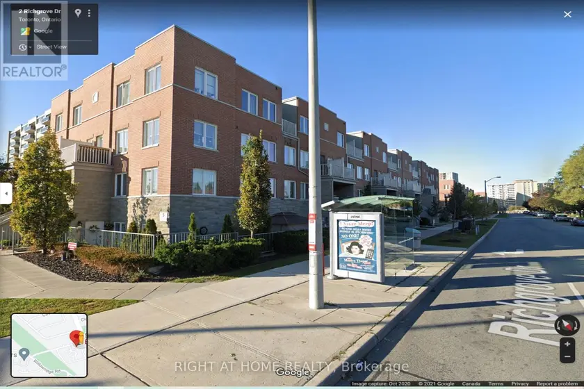 Townhouse at 104 - 5 RICHGROVE DRIVE E, Toronto