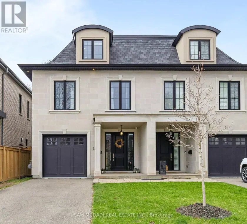 Semi-Detached/Link at 4 IROQUOIS AVENUE, Mississauga