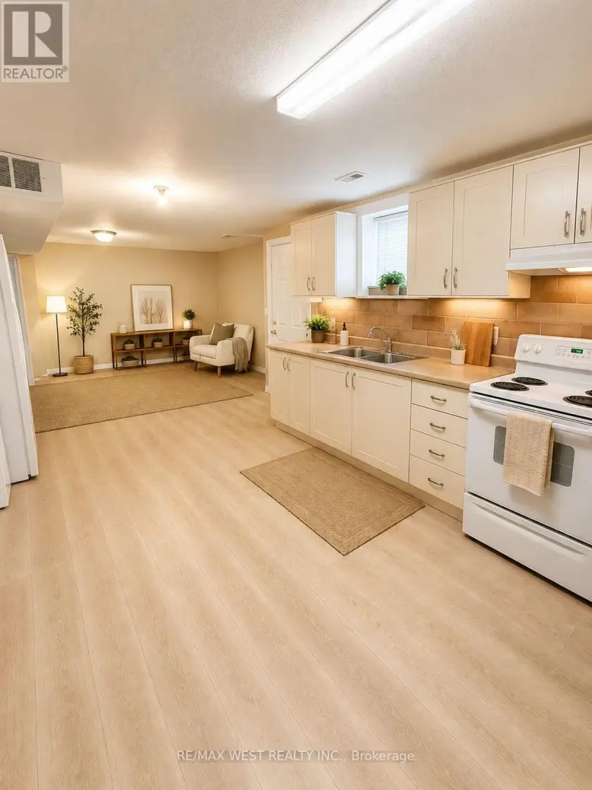 Detached at LOWER LEVEL A - 7 WALTHAM DRIVE, Toronto