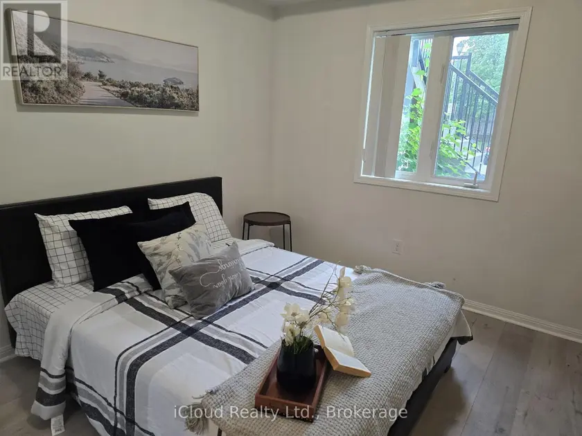 Townhouse at 111 - 2891 RIO COURT, Mississauga