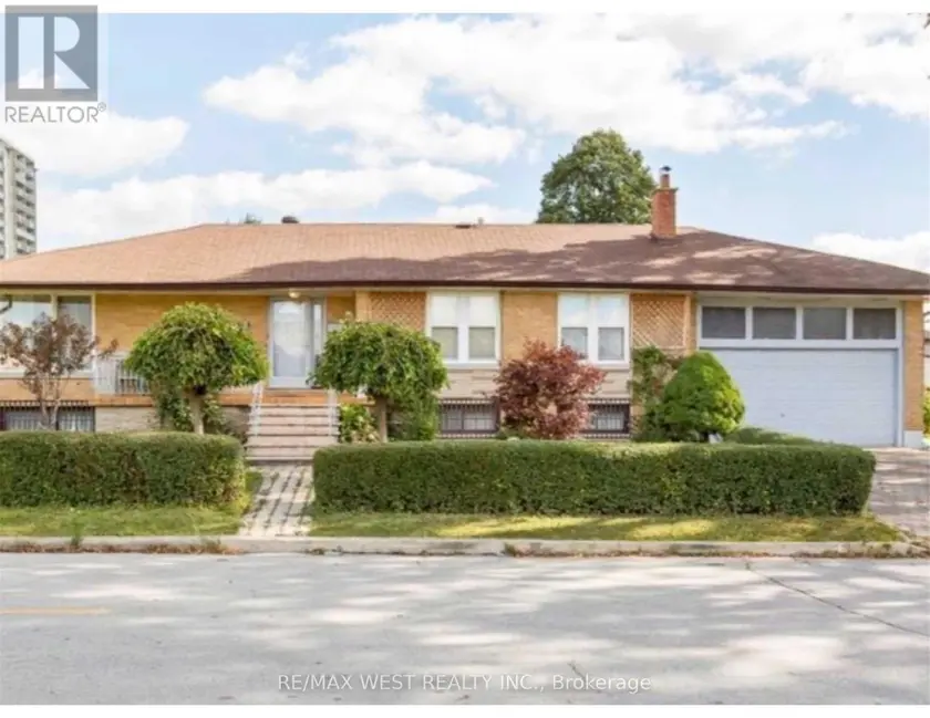 Detached at 43 PLAYFAIR AVENUE, Toronto
