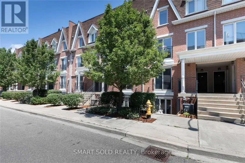 Townhouse at 608 - 15 LAIDLAW STREET, Toronto